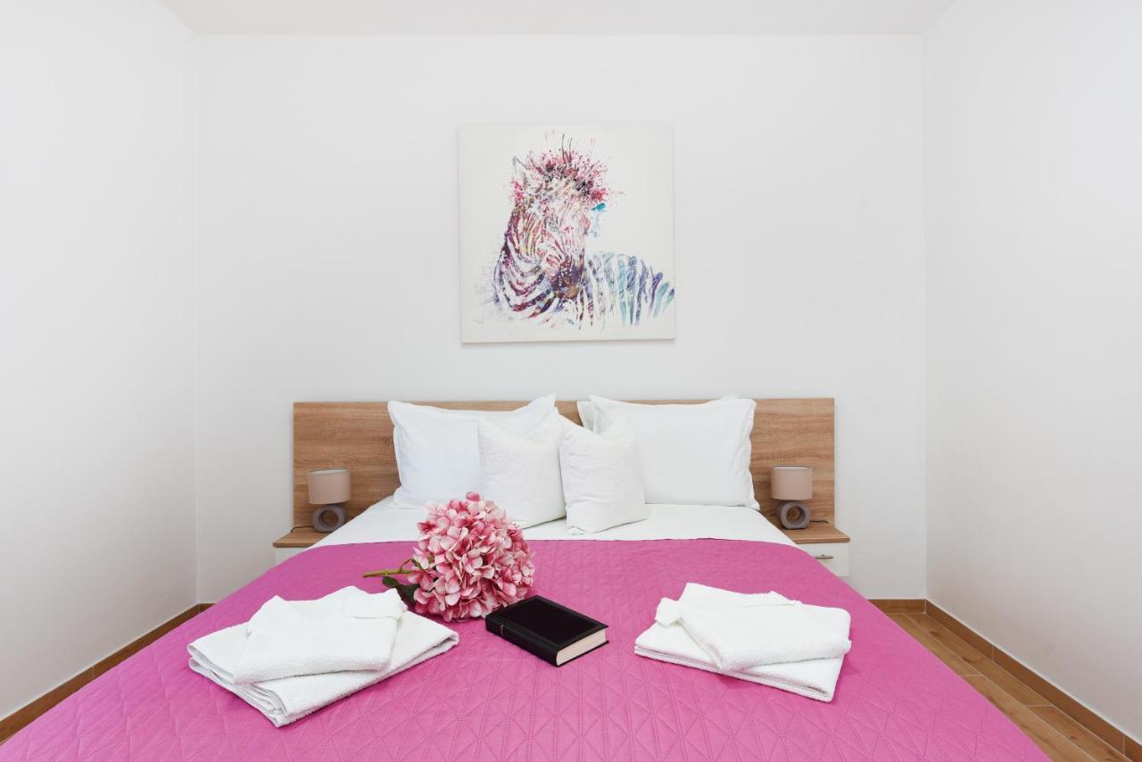 Lecija Apartment *