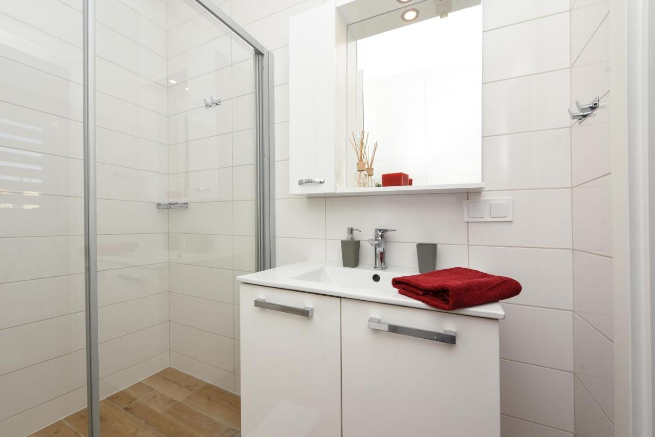 Lecija Apartment *