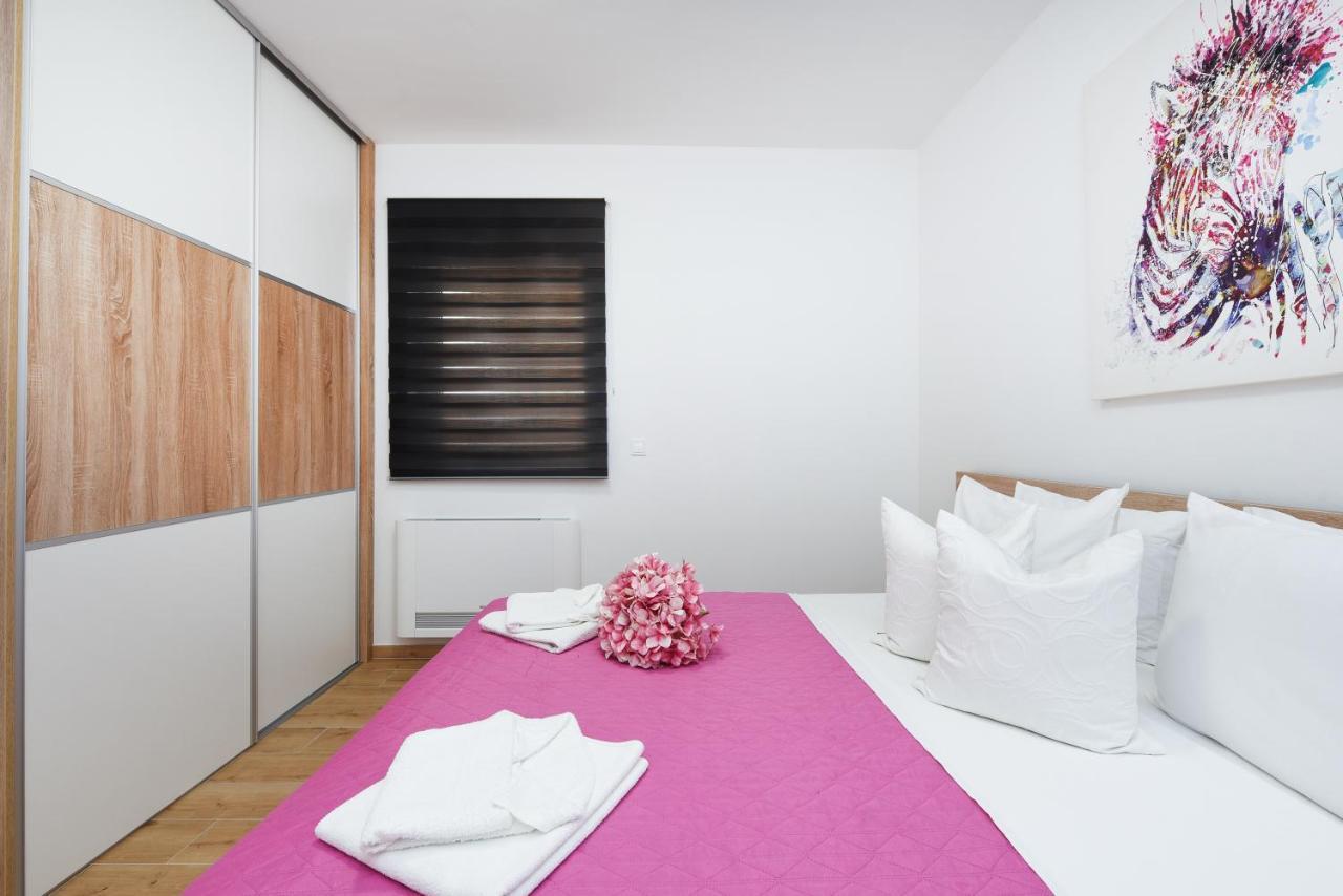 Lecija Apartment *